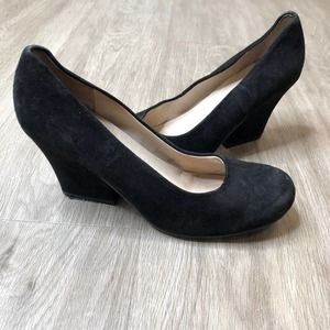 ALL BLACK Women's Black Velvet Round Toe Chunky Cuban Heel Pumps sz 39/US 9